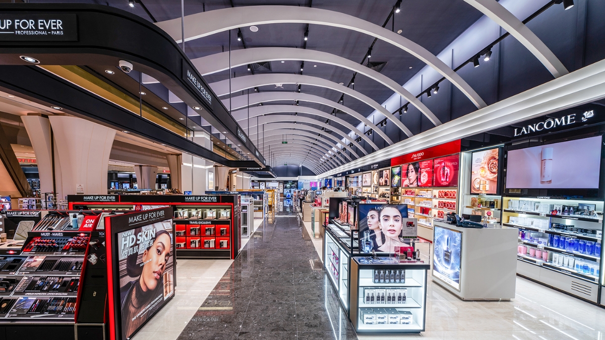 Numerous famous cosmetic brands from all over the world