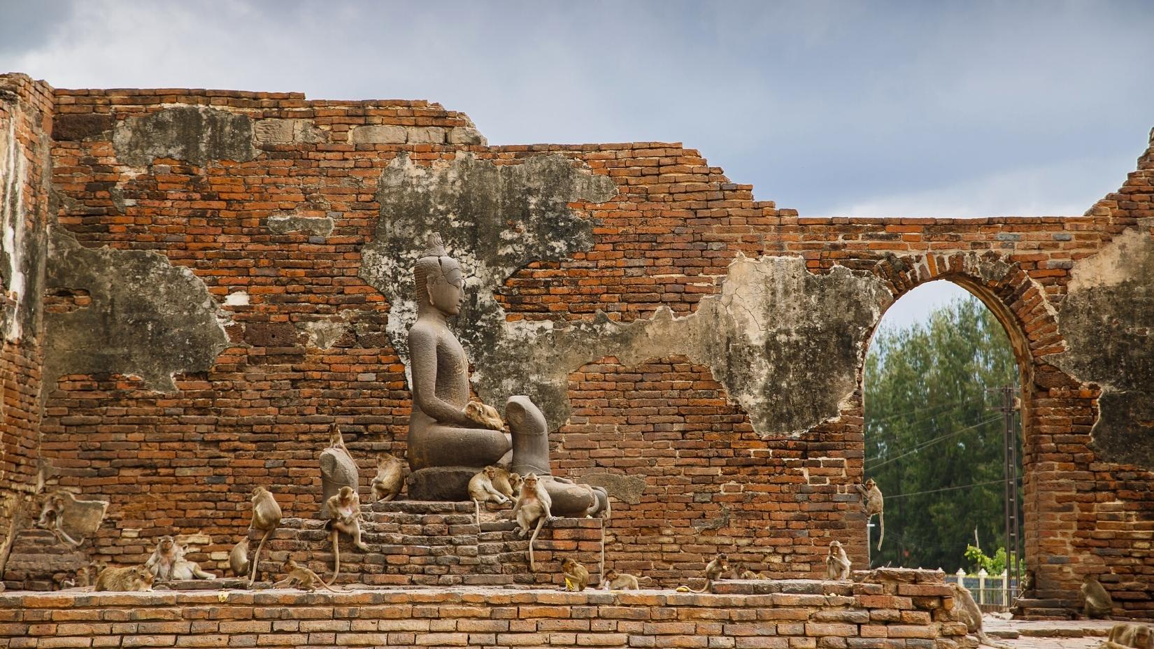 Day 4 Phra Prang Sam Yod