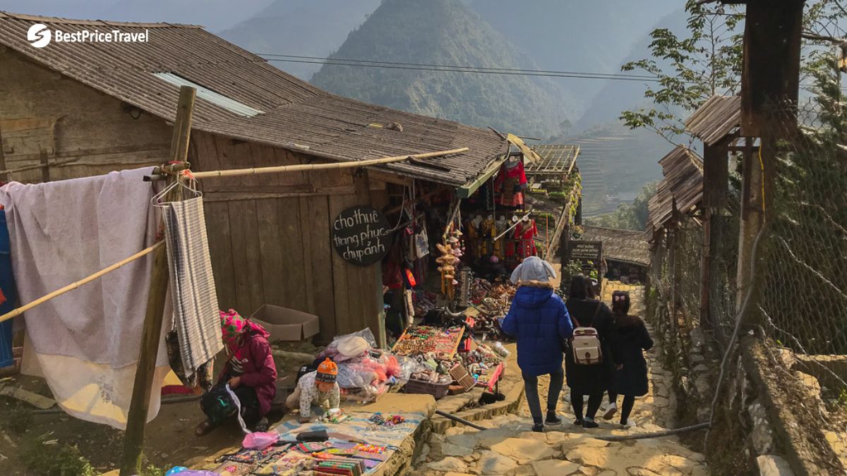 Day 10_Cat Cat village