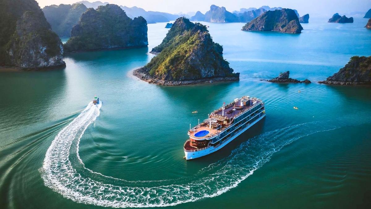 Immerse Yourself In The Scenery Of Halong Bay With The Luxury Heritage Binh Chuan Overnight Cruise