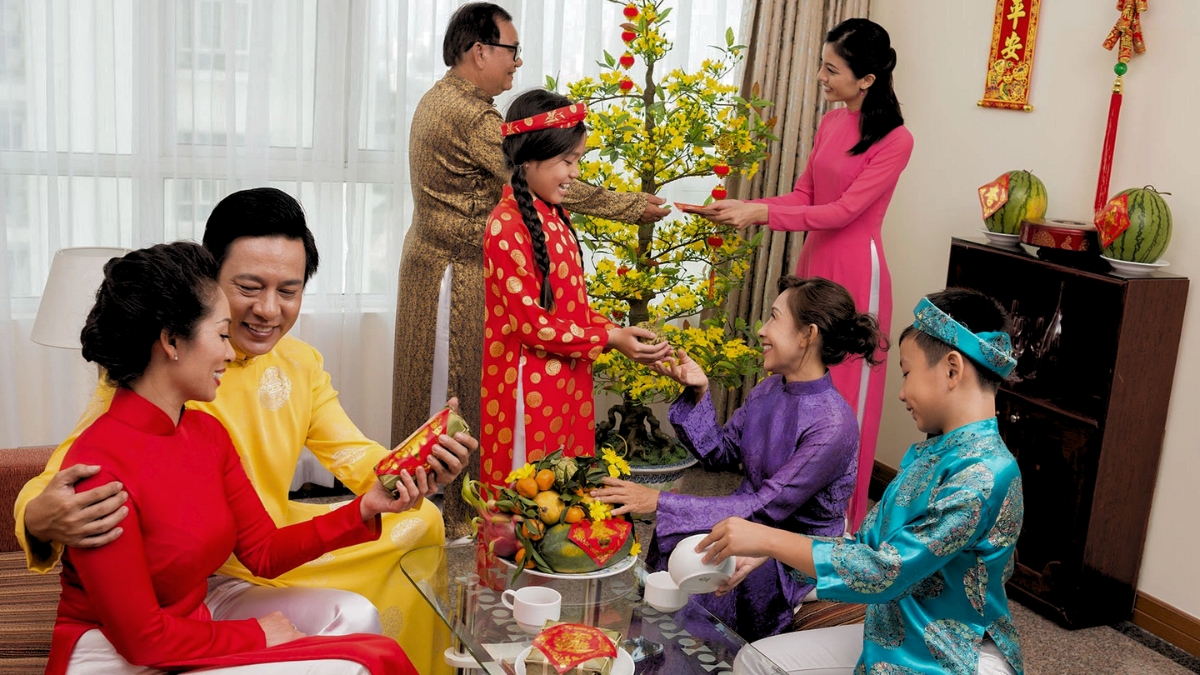 Giving Money Is A Valuable Traditional Culture In Vietnam