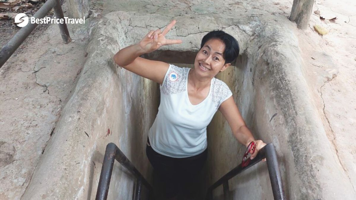 Crawl Through The Complex Underground Cu Chi Tunnel