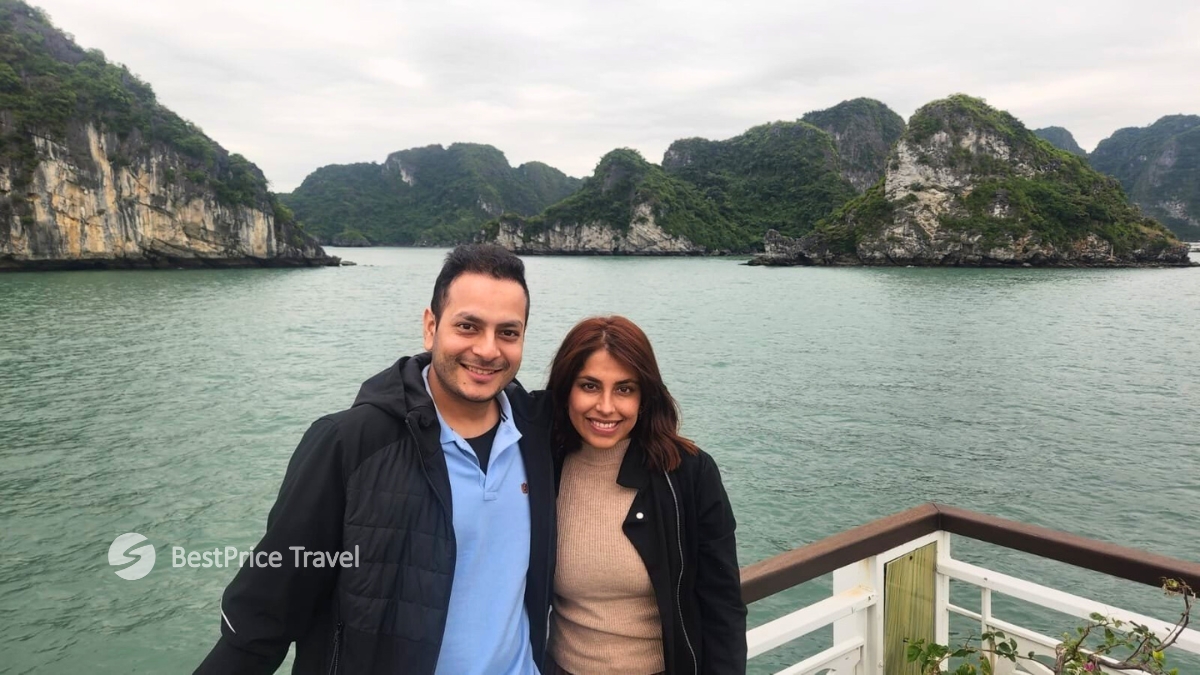 Admire The Natural Beauty Of The Bay On A Halong Bay Cruise