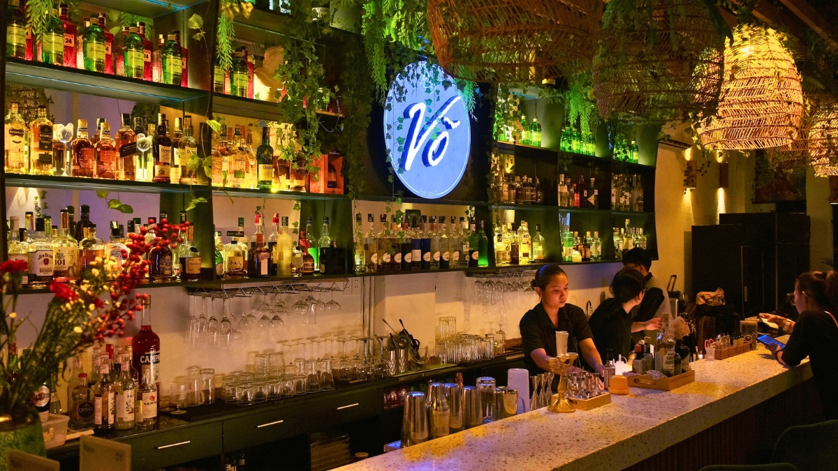 Vo Roof is a perfect choice for healthy eaters to come and relax after work or enjoy a rooftop chilling dinner with friends and family