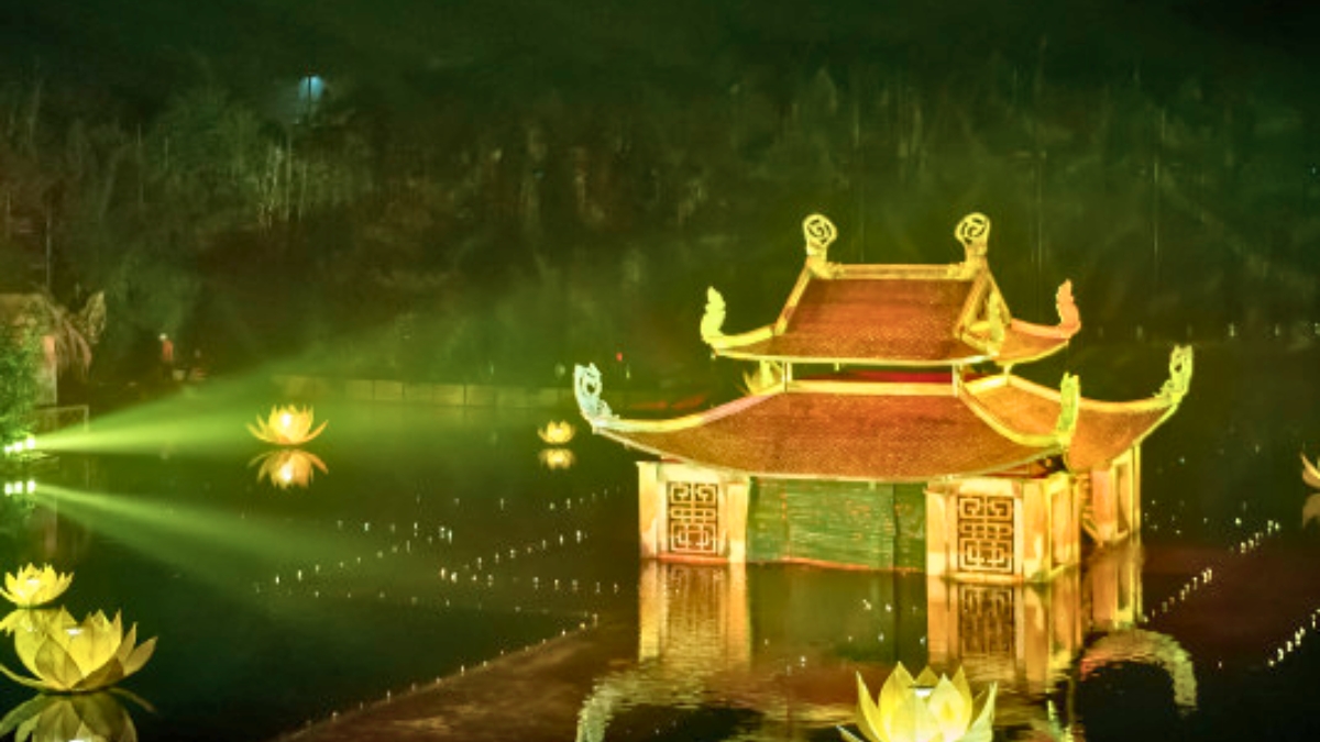 The Replica of Thuy Dinh Pavillion (Thay Pagoda)