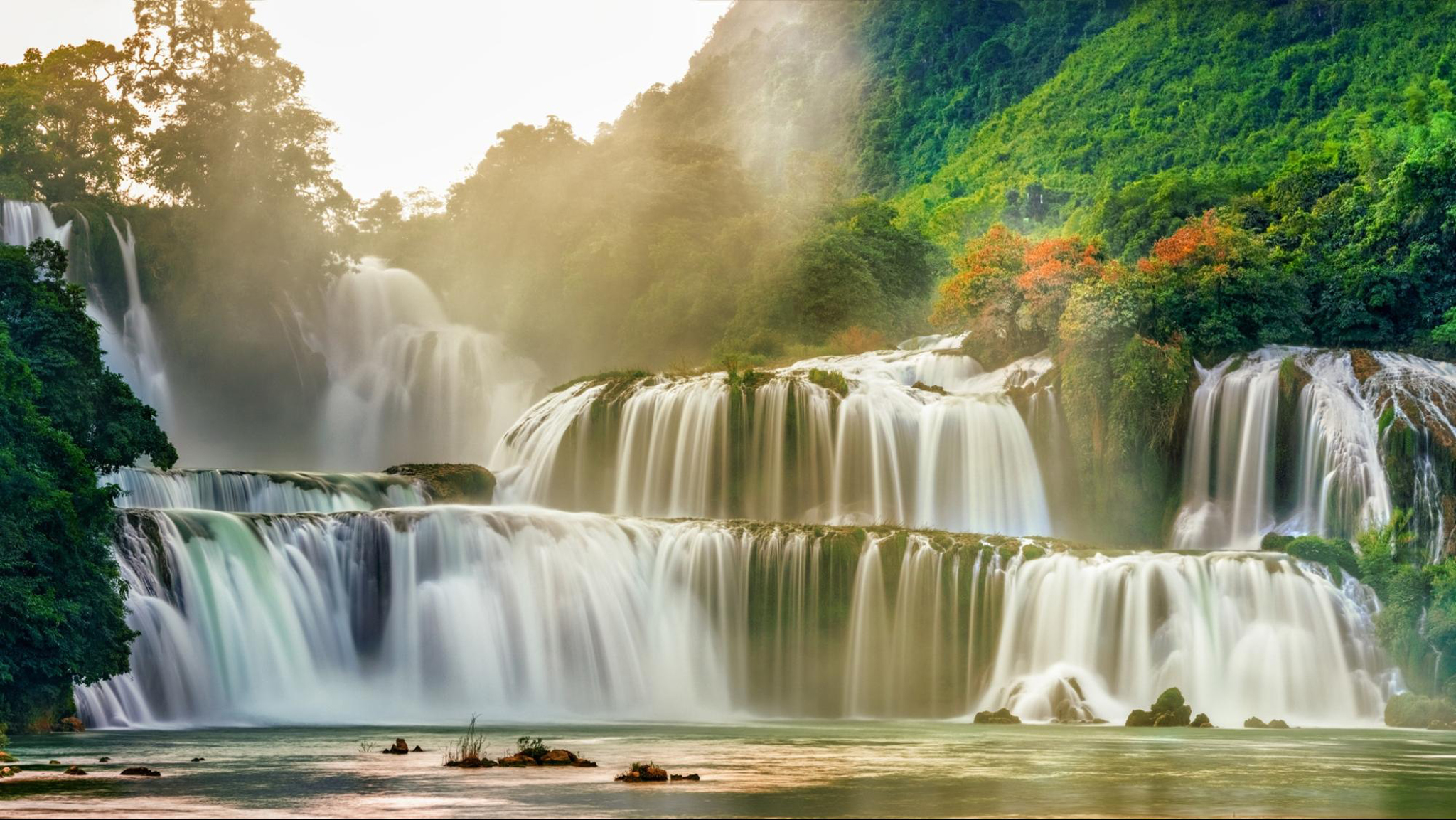 The breathtaking view of Ban Gioc Waterfall