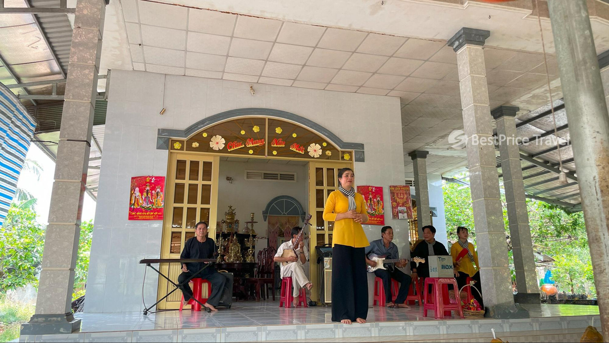 Immersed in the soulful Don Ca Tai Tu of the Mekong Delta