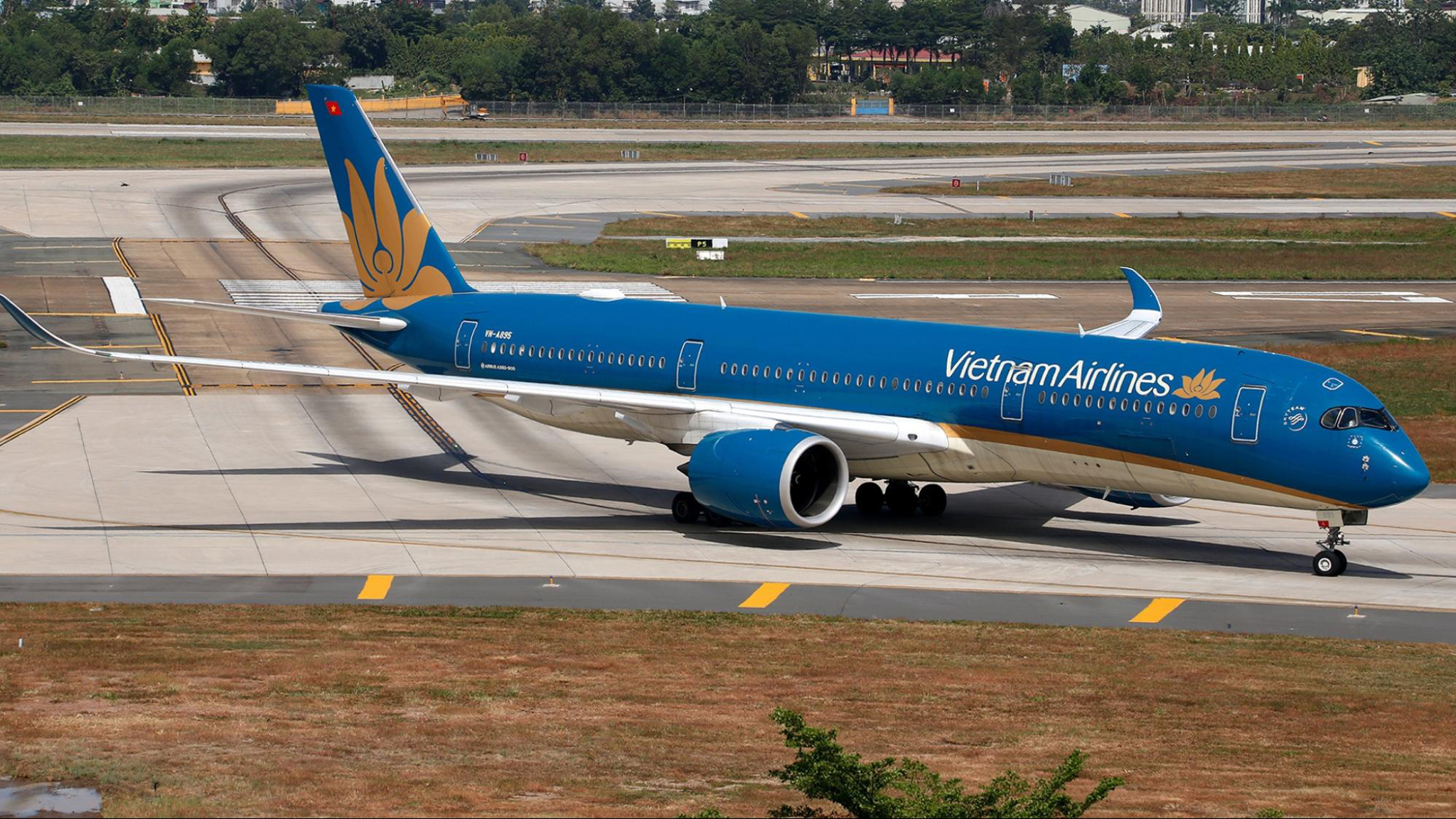 Vietnam Airlines is among the top 5 most punctual airlines in Asia Pacific (April 2024)