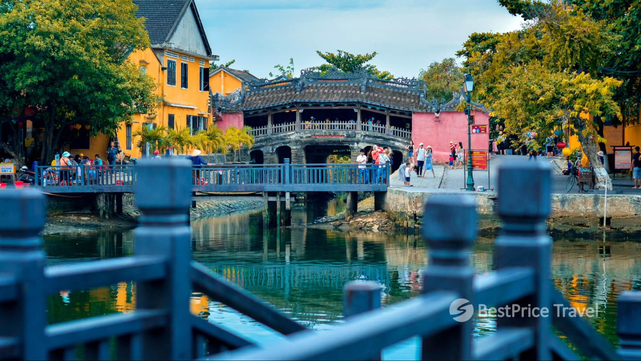 Japanese Pagoda Bridge symbolizes the cultural exchange between Japan and Vietnam
