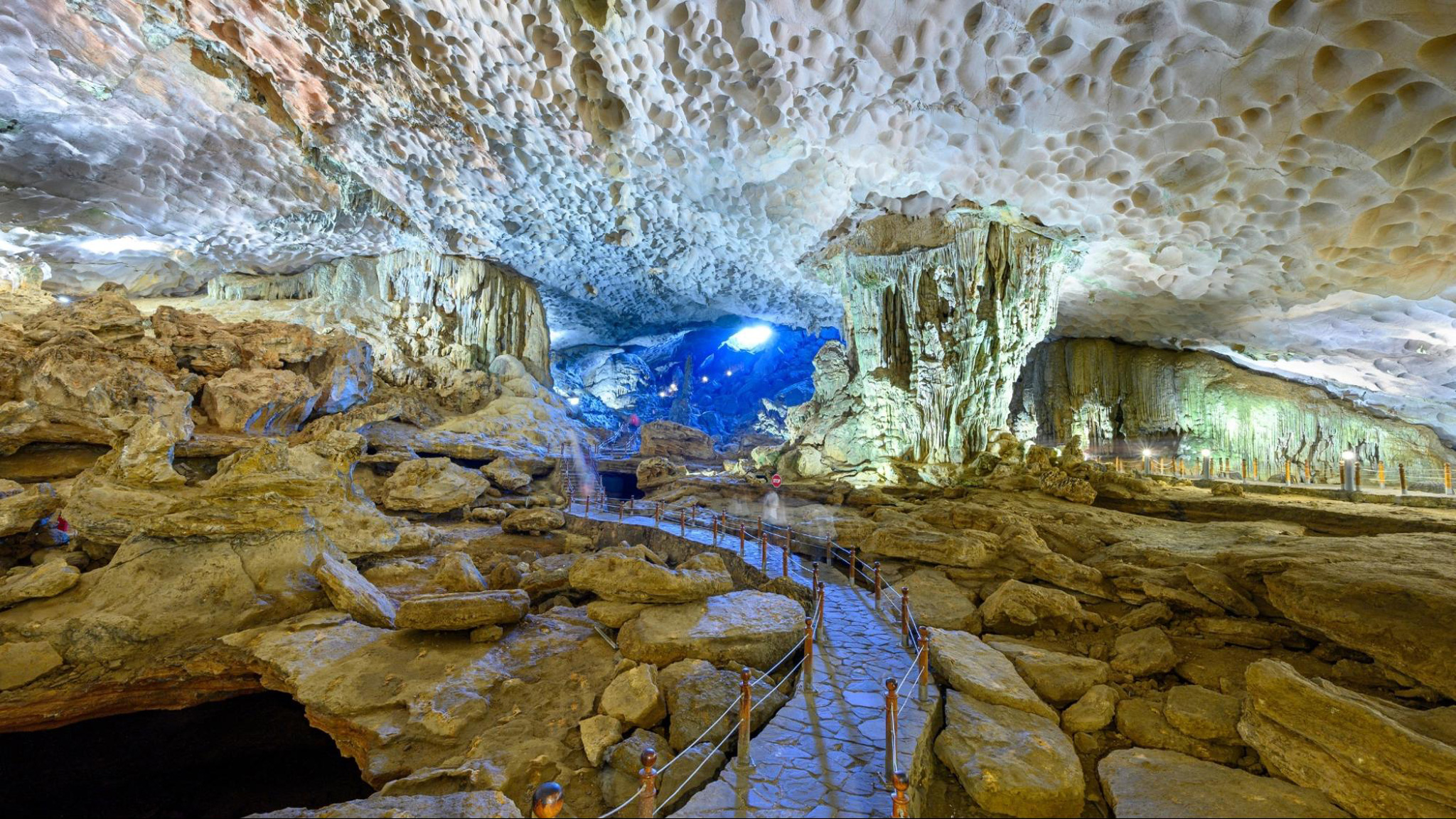 Explore Sung Sot Cave&rsquo;s stunning chambers and rock formations