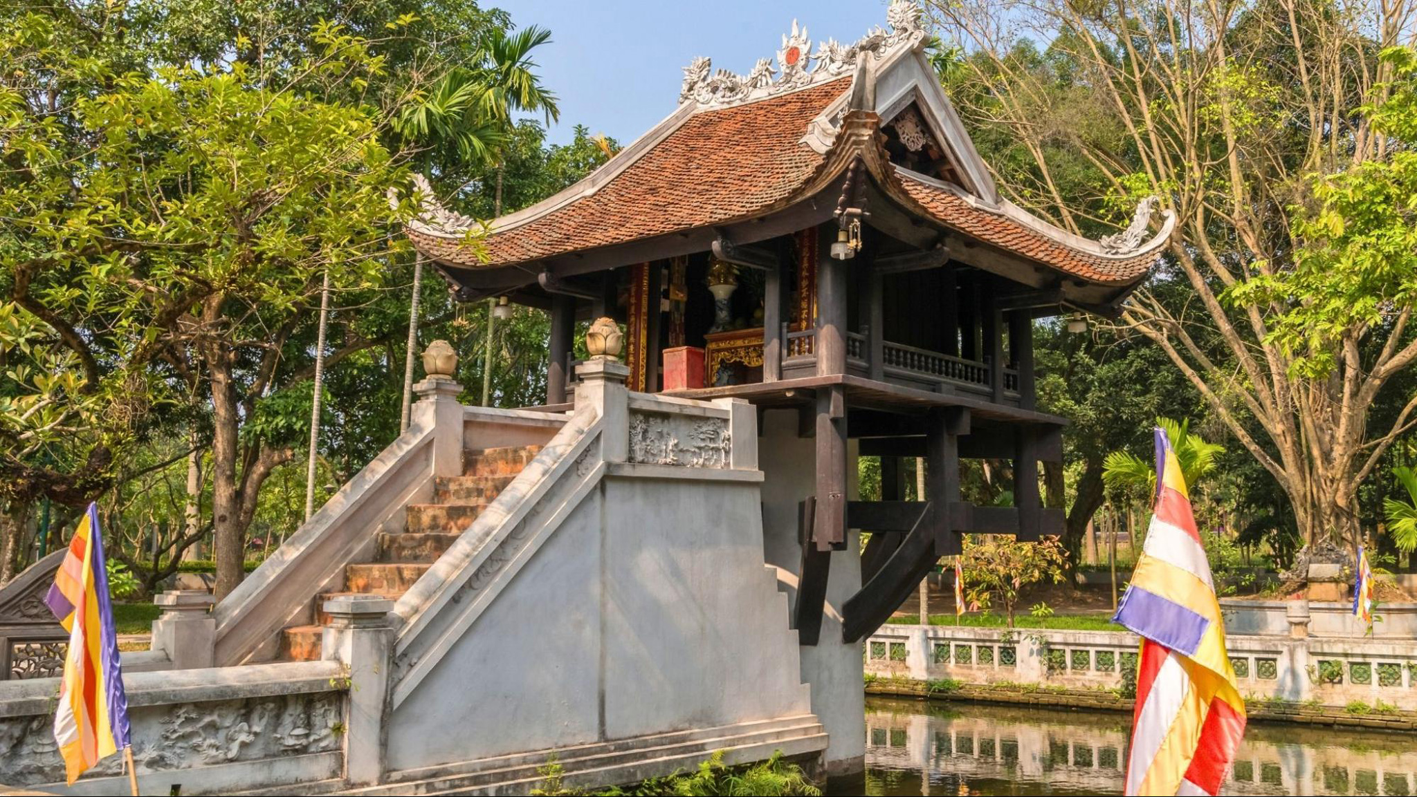 One Pillar Pagoda stands as an iconic symbol of Vietnamese religious architecture