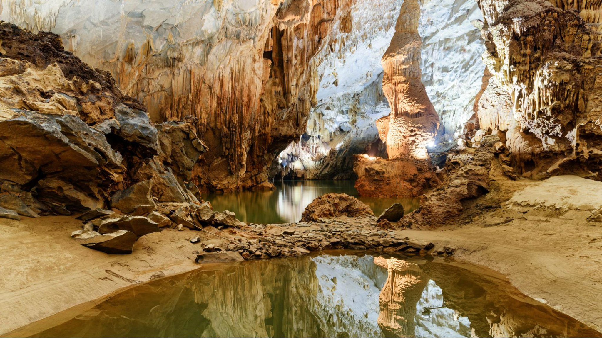 Breathtaking limestone formations and underground rivers inside Phong Nha Cave