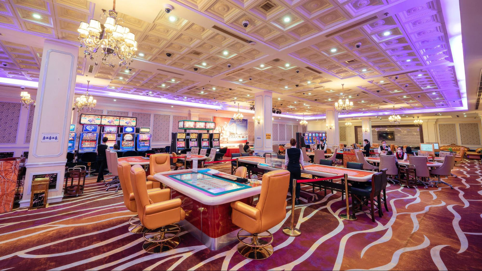 Royal Casino in Halong City showcases vibrant nightlife and gaming excitement