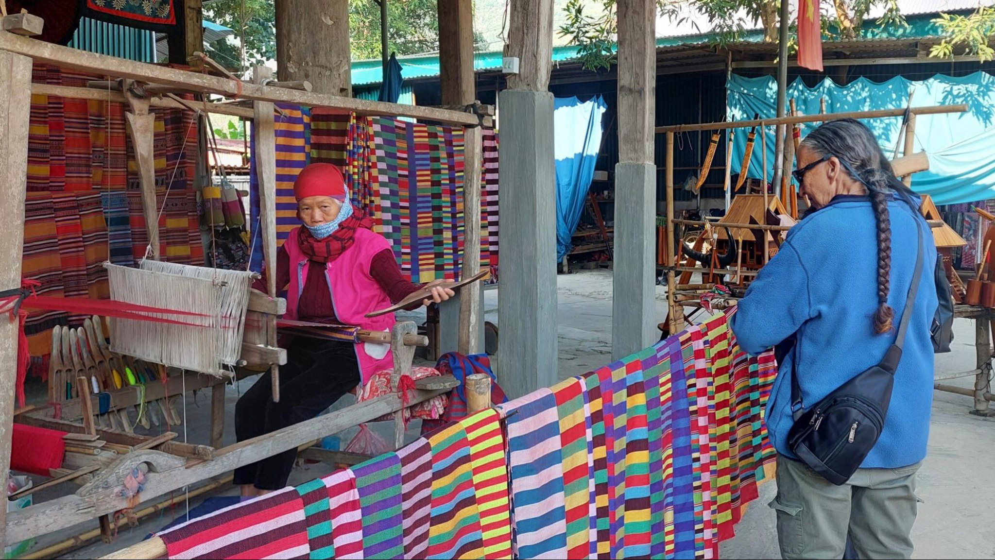 Visit the local artisans and explore the art of traditional weaving