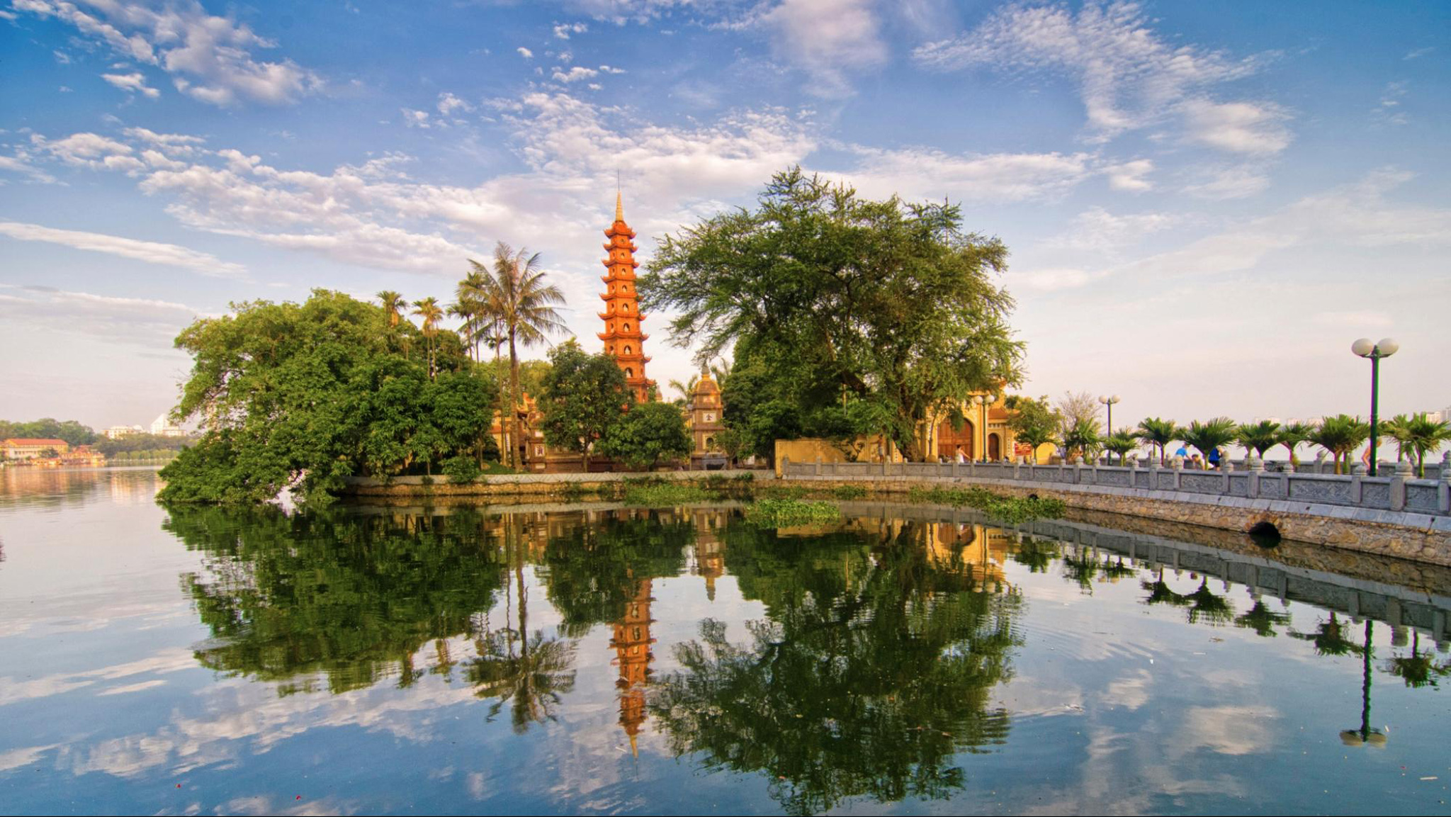 Tran Quoc Pagoda stands as a timeless symbol of peace and history on the West Lake&nbsp;