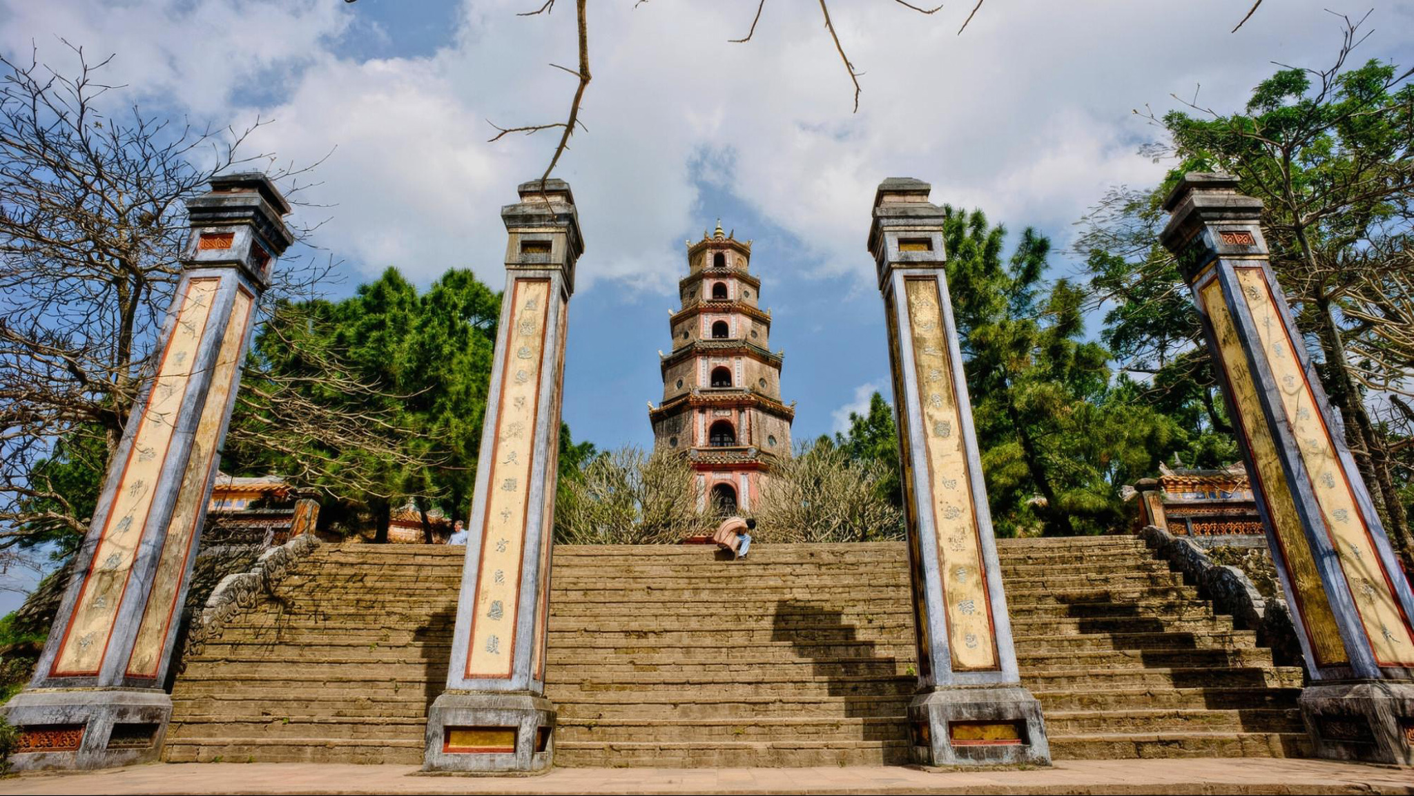 The seven-story Phuoc Duyen Tower is the highlight of Thien Mu Pagoda