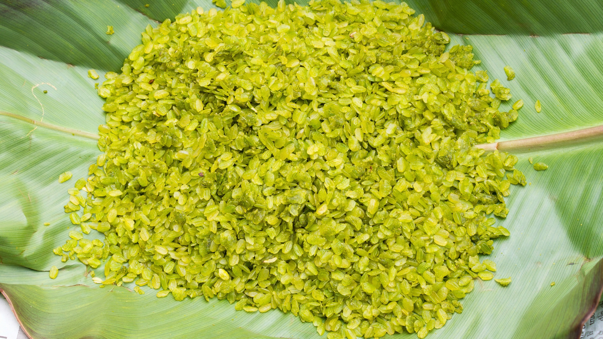 Com, made from young sticky rice