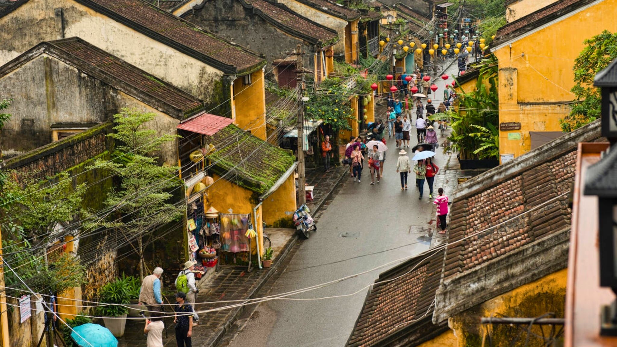 Hoi An's December Weather Offers Sunny Mornings And Brief Afternoon Showers