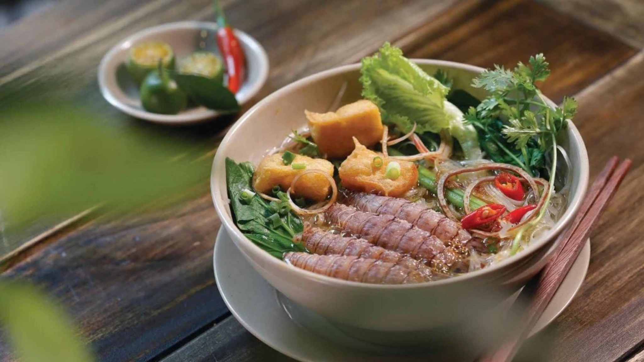 Bun Be Be is a comforting favorite in Ha Long’s chilly weather