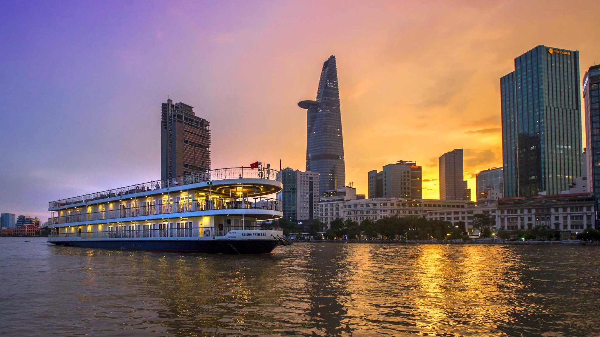 Experience the city by night with a luxury Saigon River cruise that features local cuisine and live entertainment