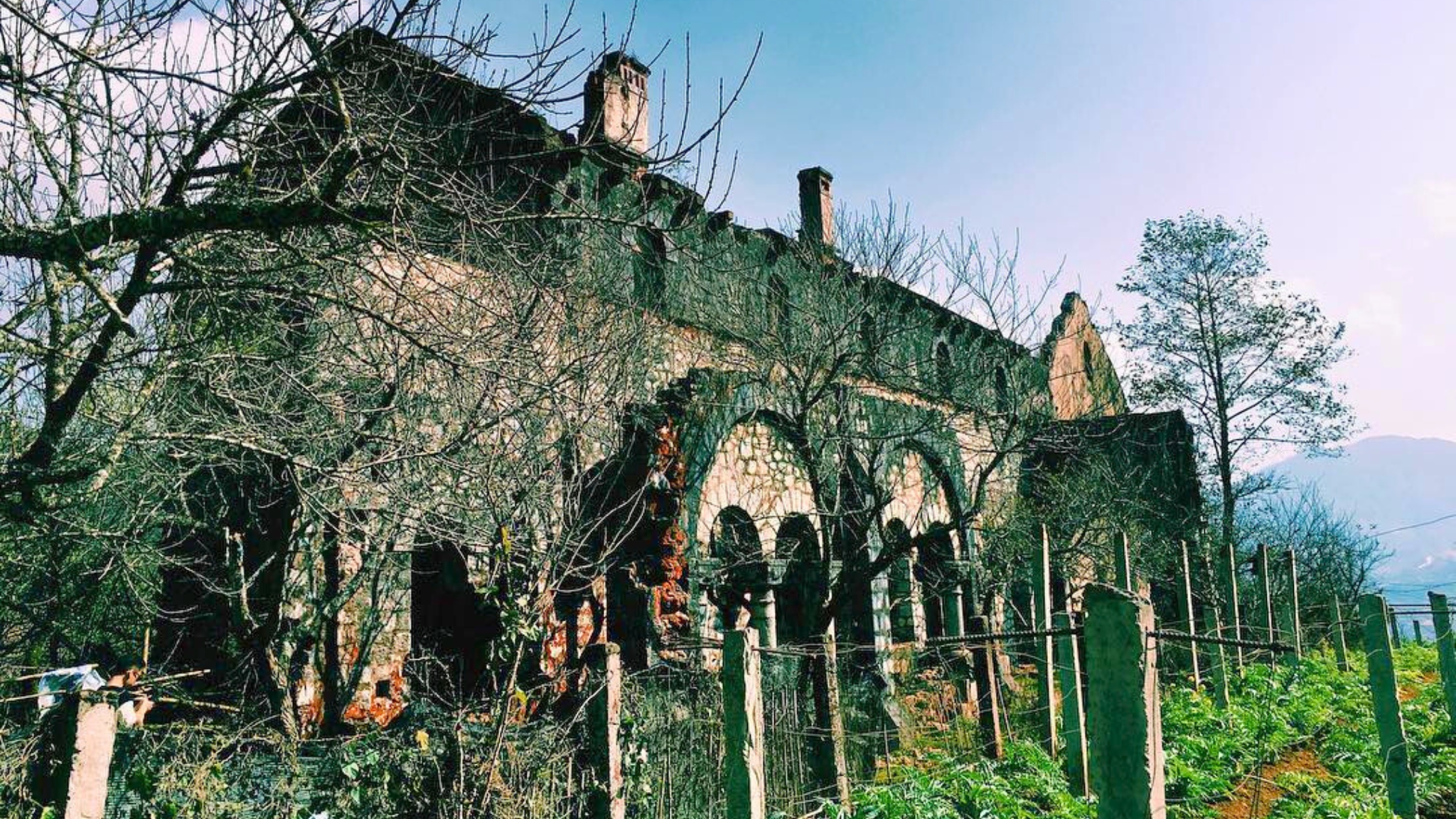 Ta Phin Monastery Ruins