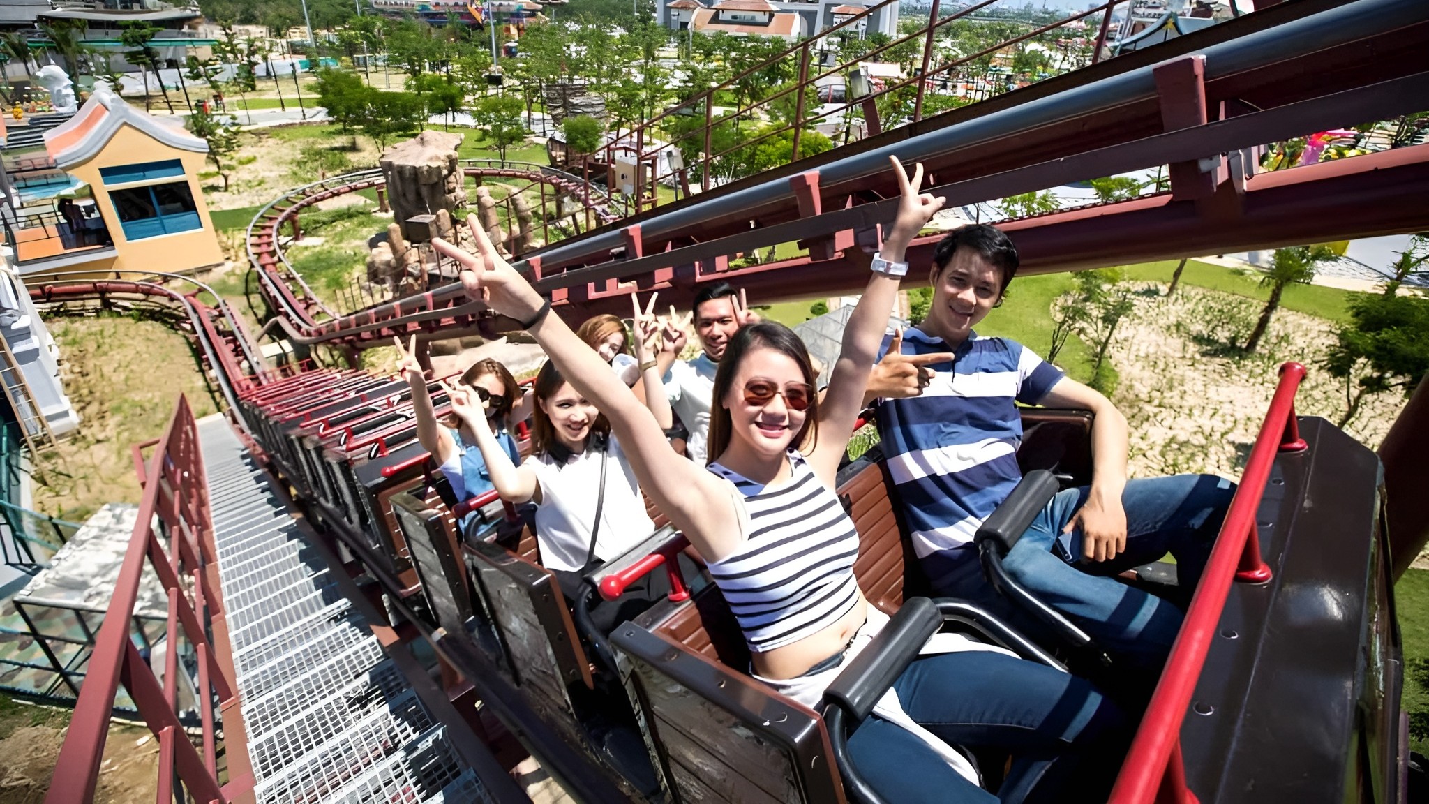 Asia Park Is A Great November Spot In Da Nang With Thrilling Rides And Cultural Zones