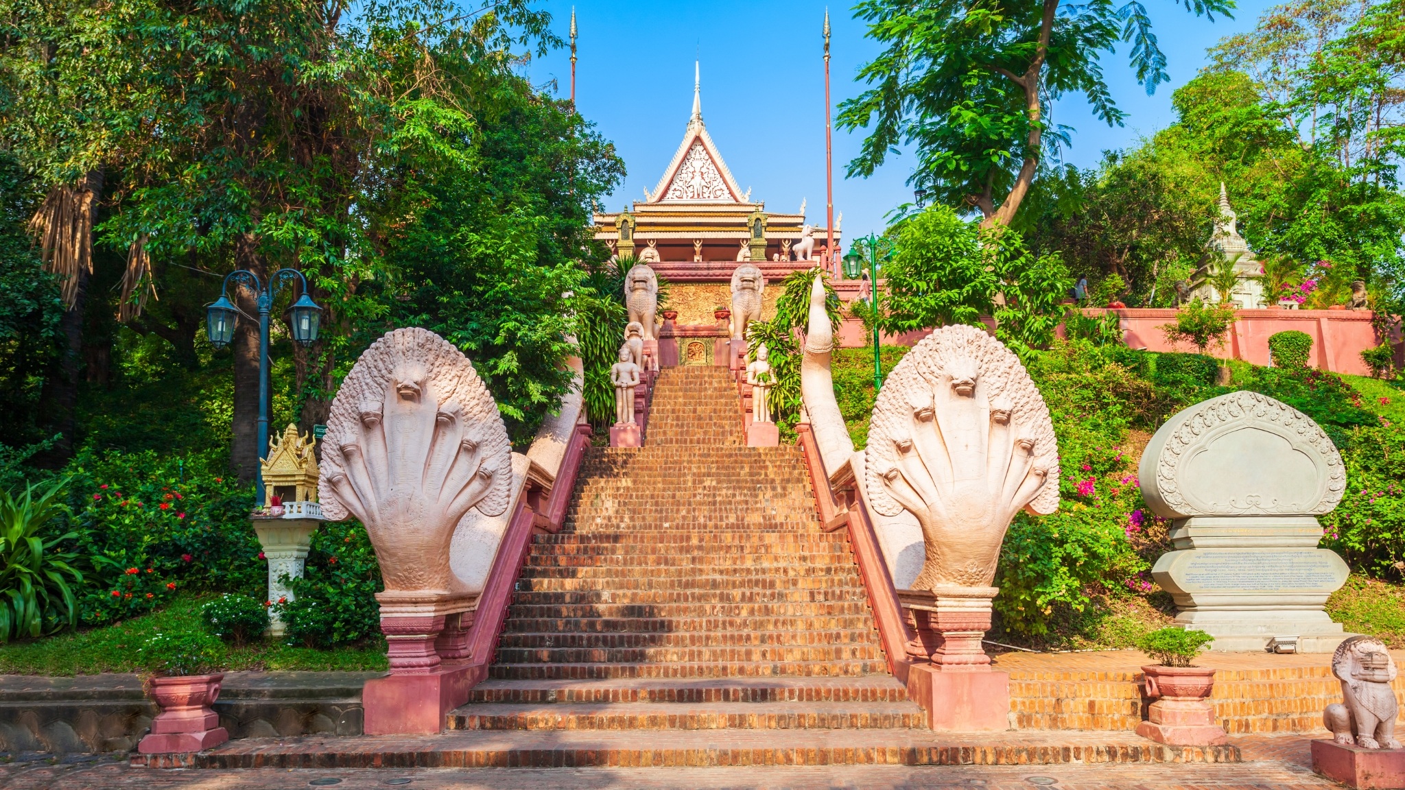 The Serene Beauty Of Wat Phnom Phnom Penh&rsquo;s Iconic Hilltop Temple