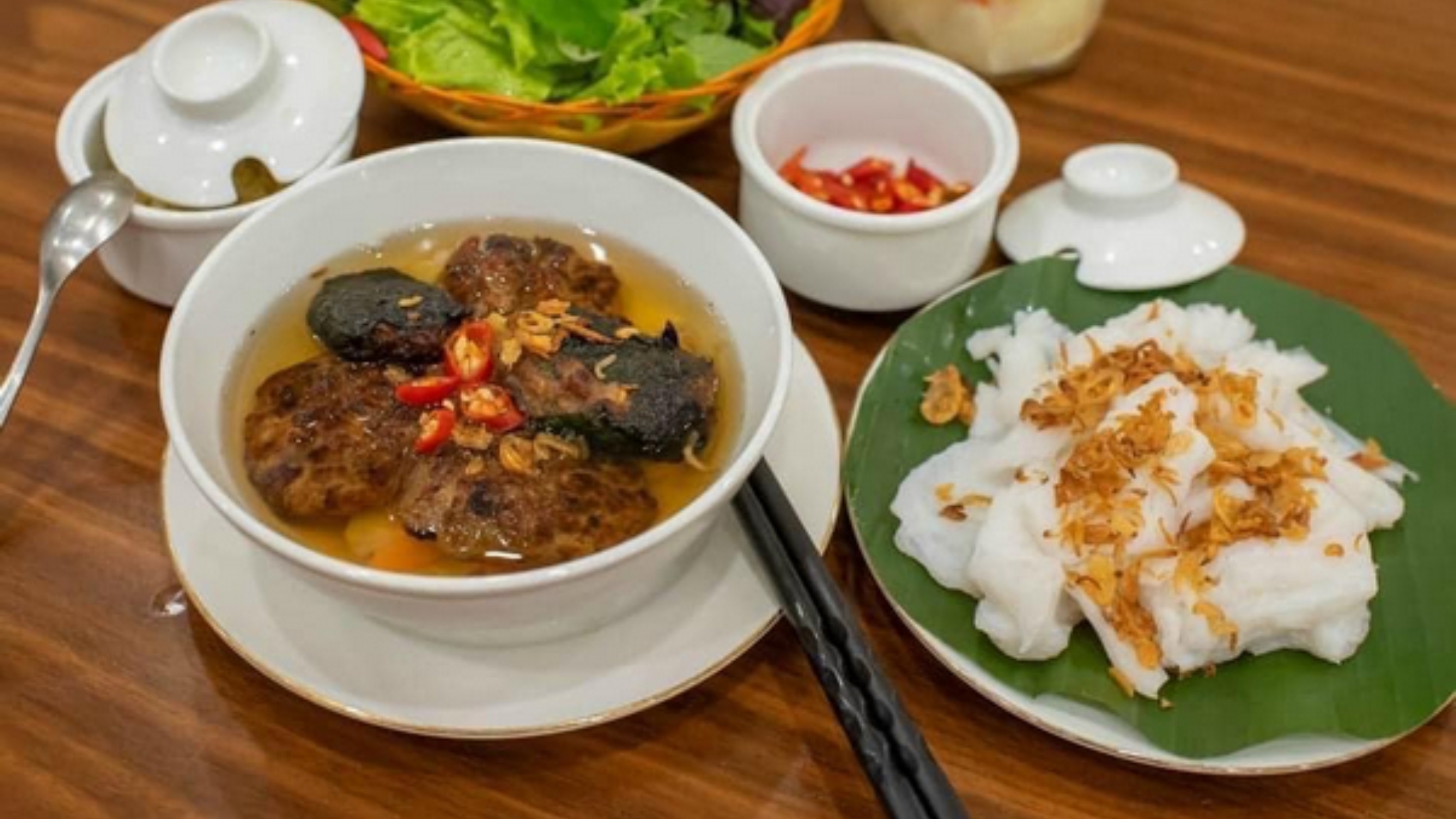 Hanoi Classic Bun Cha With Grilled Pork In Savory Broth, Fresh Herbs, And Silky Rice Noodles