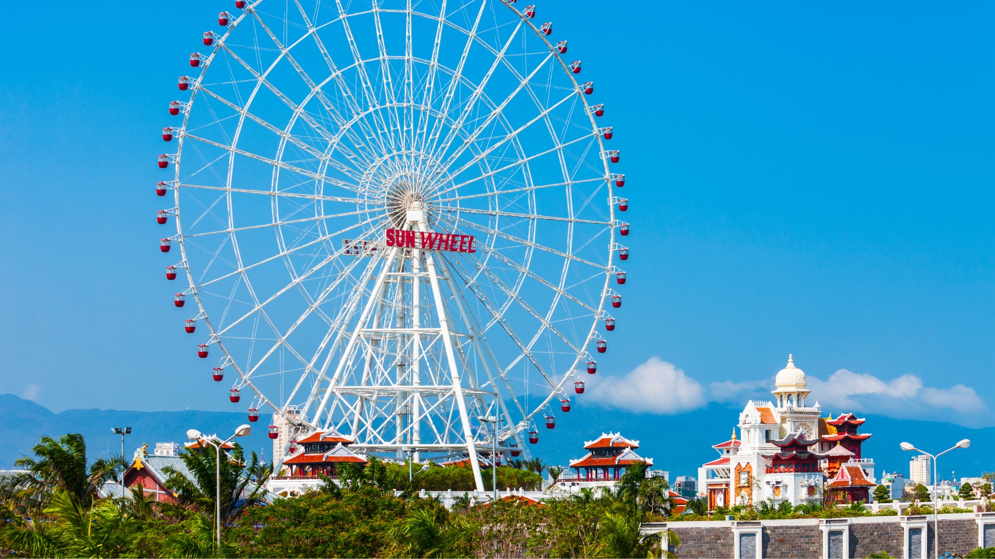 The Famous Sun Wheel At Asia Park (Sun World Da Nang Wonders)