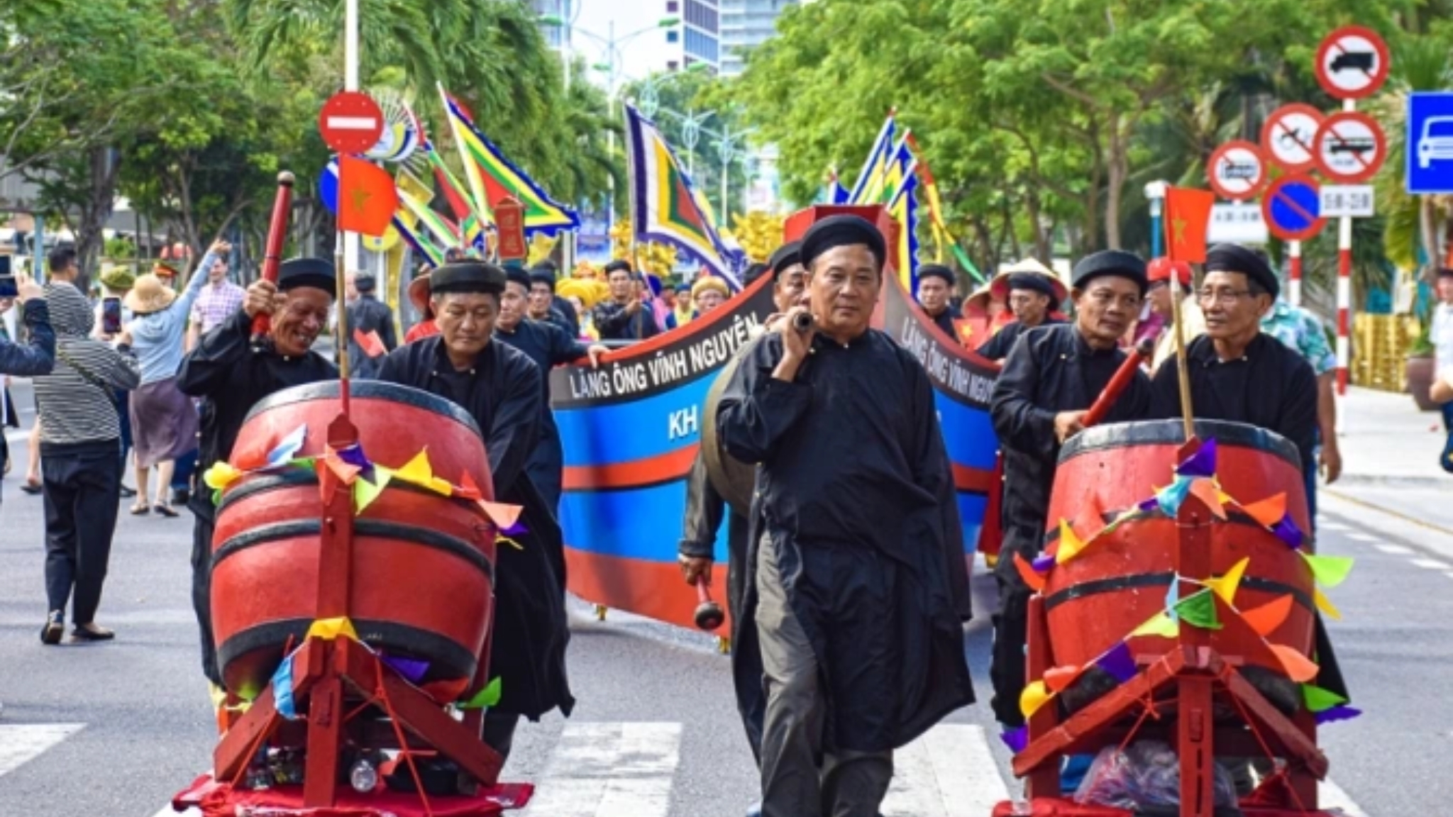 Boat Processions At Cau Ngu Festival (Source Vov Vn)