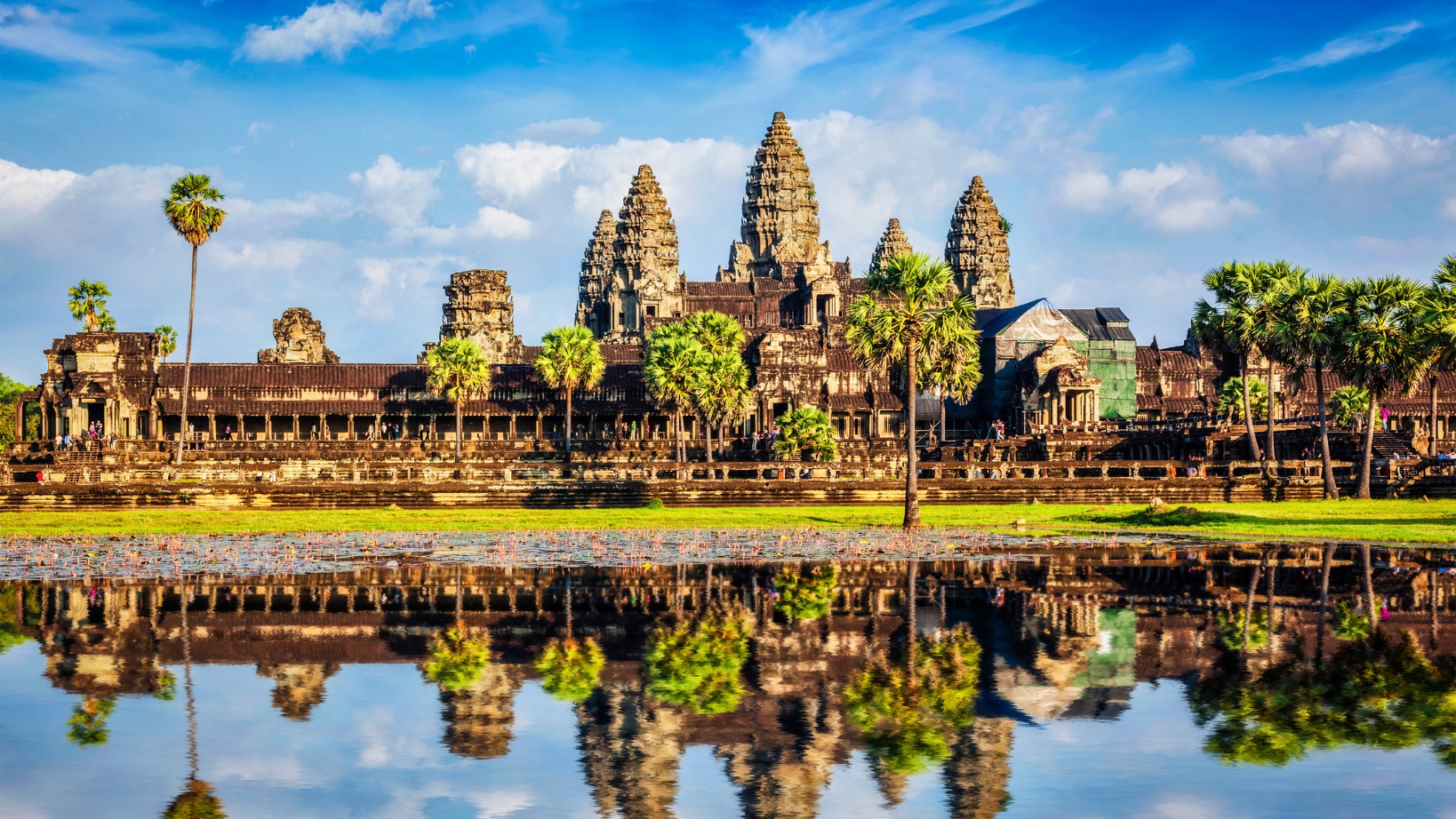 The Grandeur Of Angkor Wat Complex