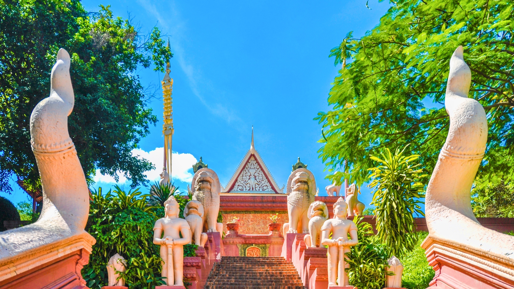 The Serene Beauty Of Wat Phnom Phnom Penh’s Iconic Hilltop Temple