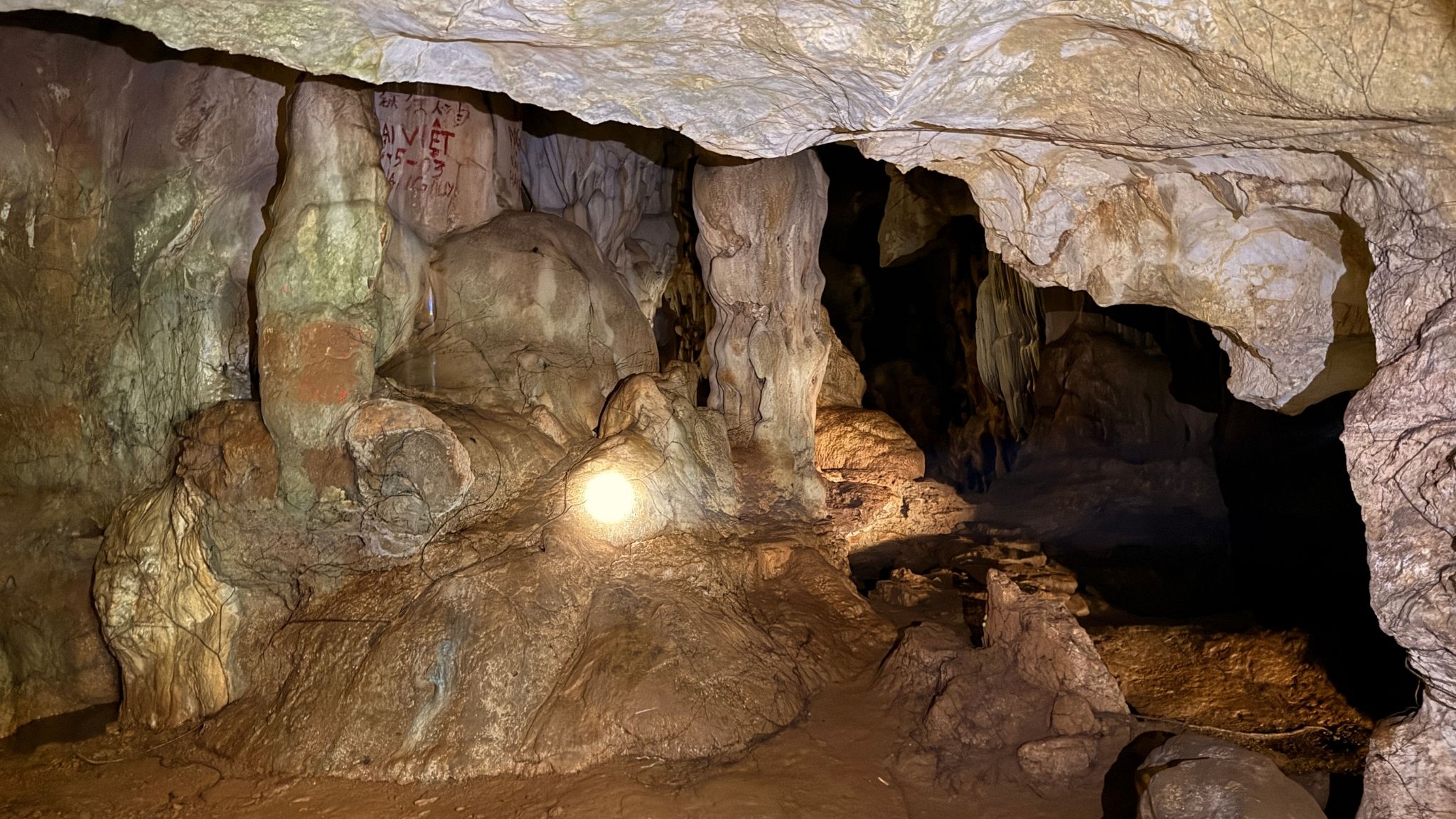 Inside Phat Co Cave