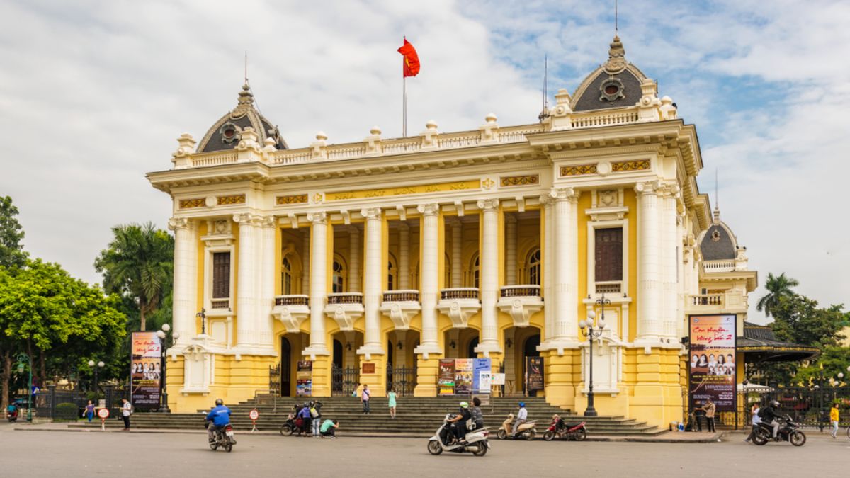 Admire The French Architecture Of Hanoi Opera House