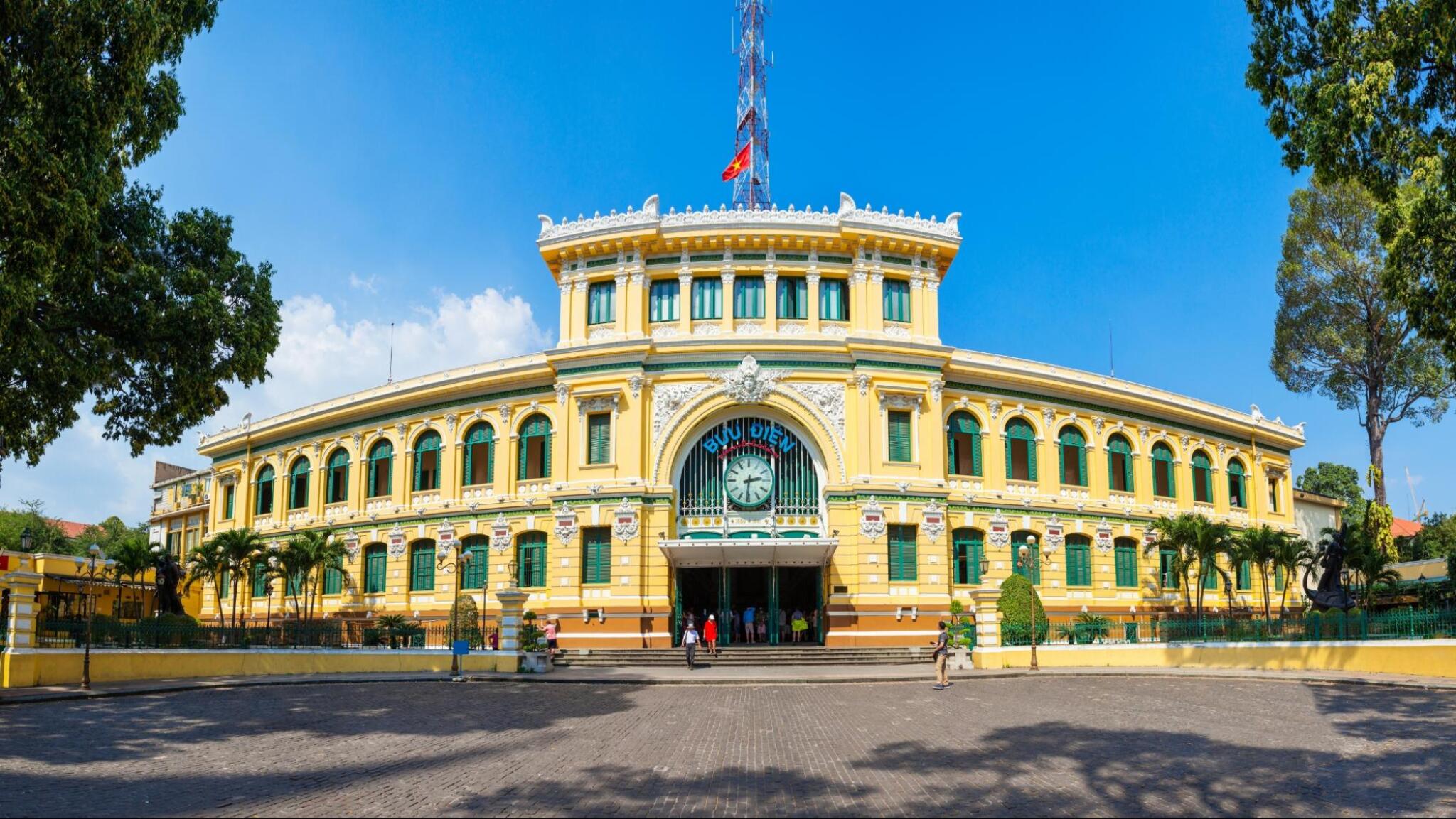 Old Post Office: An icon of colonial architecture in Ho Chi Minh City