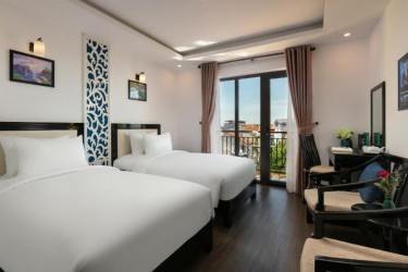 Hoi An Rose Hotel - Deluxe Twin with Balcony