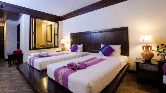 Kata Poolside Resort 