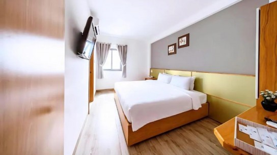 Happy Life Green Hotel