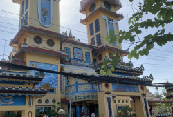 Cao Dai Temple