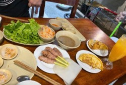Lunch in Hue