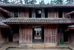 H'mong King Palace