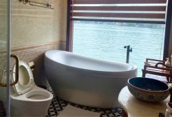 Bathtub