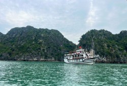 Scenic Boat