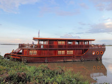 Neang Neakii Cruise (formerly Mekong Dawn)