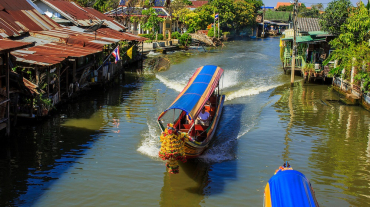 Thonburi Klong Tour half day