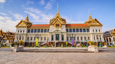 Grand Palace Discover half day