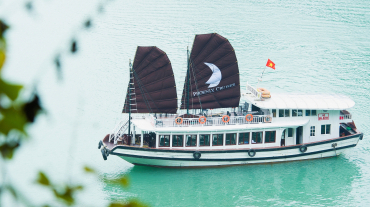 Private Halong Bay Day Trip from Hanoi