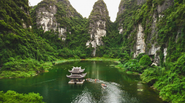 Trang An - Hoa Lu & Mua Cave Day Trip from Hanoi