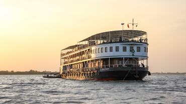 Pandaw Mekong Cruise Upstream 4 days: Saigon - Phnom Penh