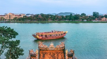 Imperial Taste on Perfume River Cruise